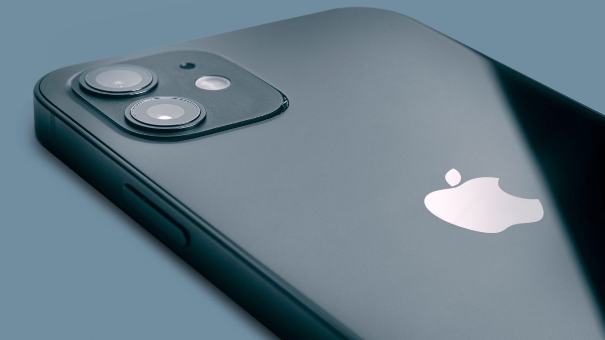 iphone 15 plus launch year